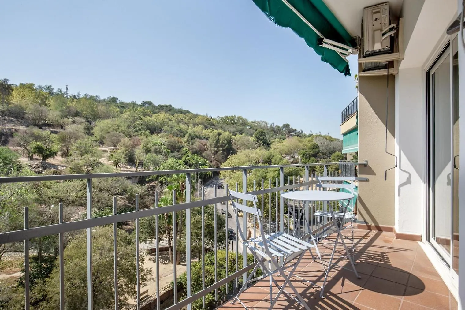 Apartmán Poble Sec 3Br W Balcony Mountain Views Bcn-109 Barcelona